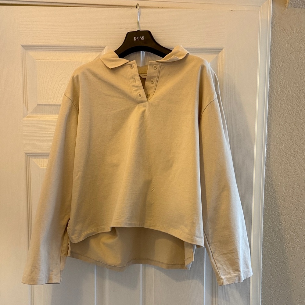 Banana Republic Beige Long-Sleeve Polo High-low Top Size L